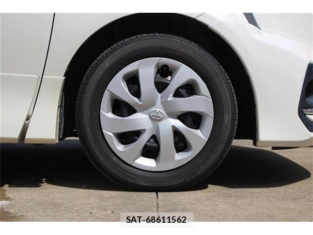 Toyota SIENTA 2016-02 7225042-14