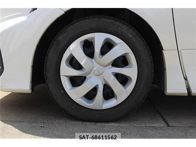 Toyota SIENTA 2016-02 7225042-17