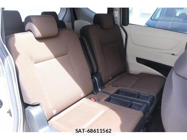 Toyota SIENTA 2016-02 7225042-27