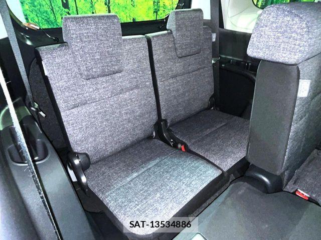 Toyota SIENTA 2023-09 7225098-9
