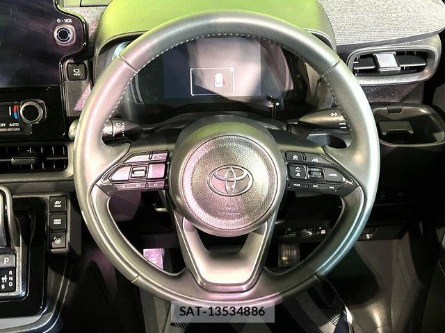 Toyota SIENTA 2023-09 7225098-11