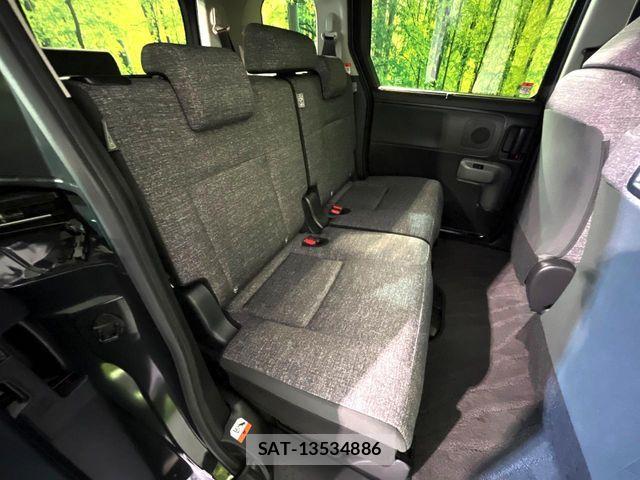 Toyota SIENTA 2023-09 7225098-8