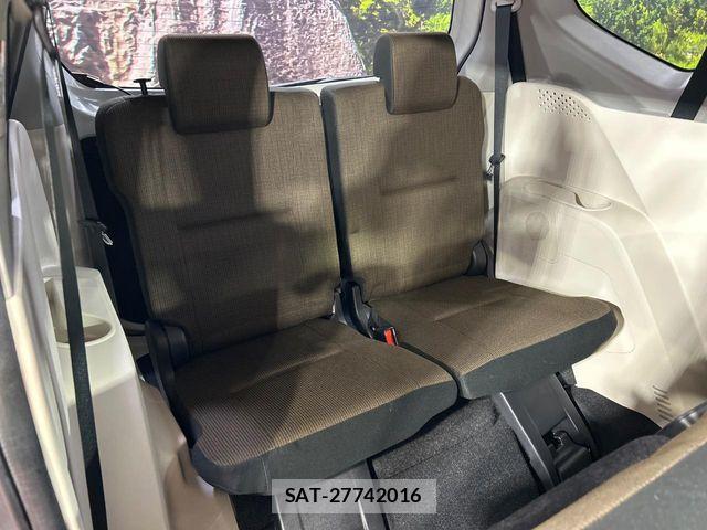 Toyota SIENTA 2015-11 7225036-9