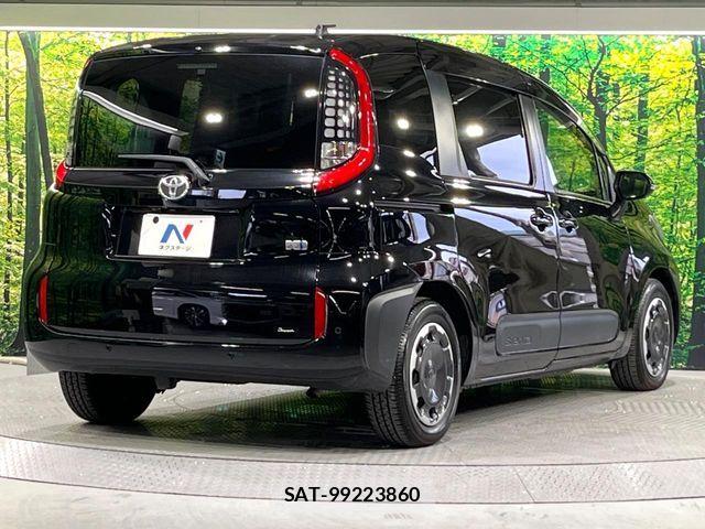 Toyota SIENTA 2022-11 7225084-16