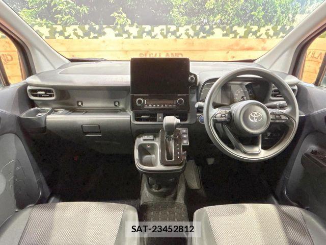 Toyota SIENTA 2023-11 7225108-1