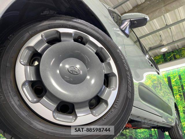 Toyota SIENTA 2023-08 7225096-12