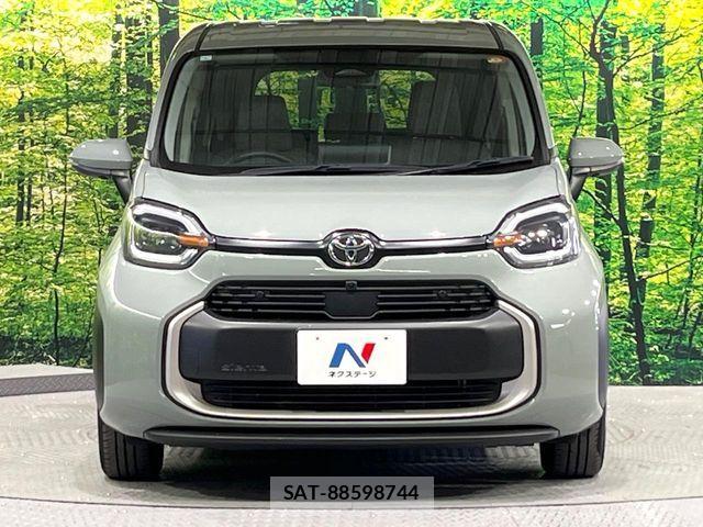 Toyota SIENTA 2023-08 7225096-13