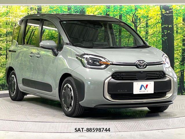Toyota SIENTA 2023-08 7225096-15