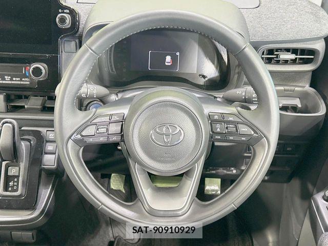 Toyota SIENTA 2023-06 7225090-11