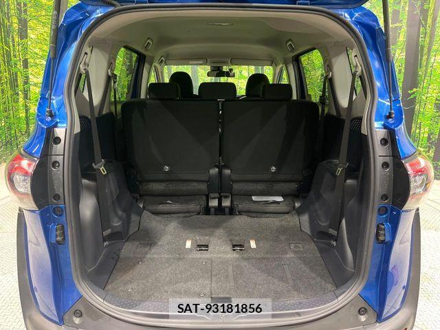 Toyota SIENTA 2018-10 7225070-11