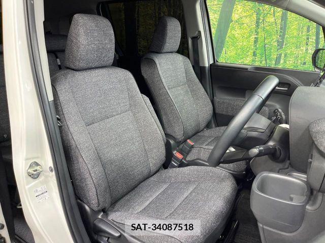 Toyota SIENTA 2023-07 7225092-7