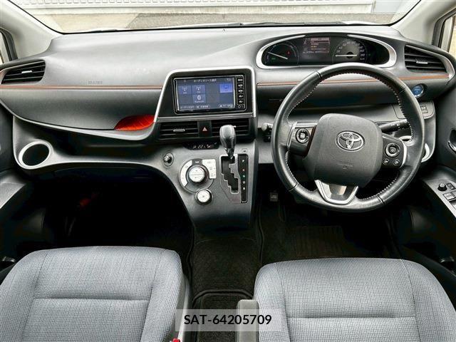 Toyota SIENTA 2017-11 7225067-13