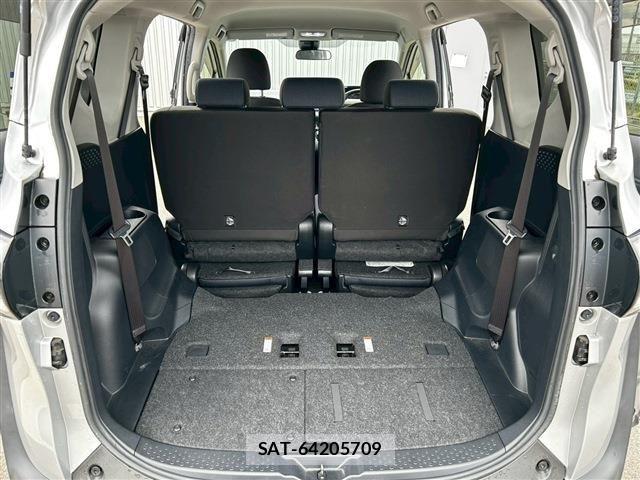 Toyota SIENTA 2017-11 7225067-19