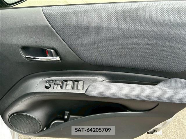 Toyota SIENTA 2017-11 7225067-25