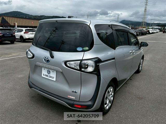 Toyota SIENTA 2017-11 7225067-5