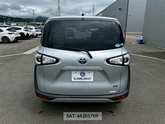 Toyota SIENTA 2017-11 7225067-6