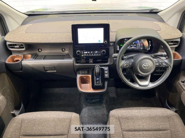 Toyota SIENTA 2024-03 7225115-1