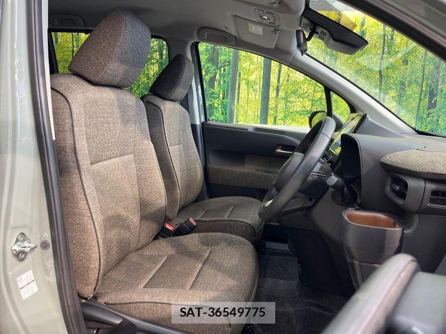 Toyota SIENTA 2024-03 7225115-7