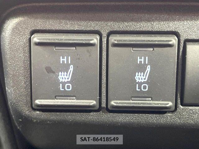 Toyota SIENTA 2024-09 7225122-7