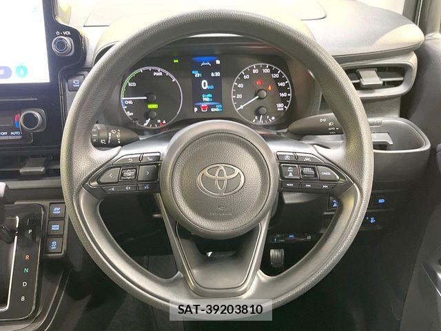 Toyota SIENTA 2025-01 7225124-11