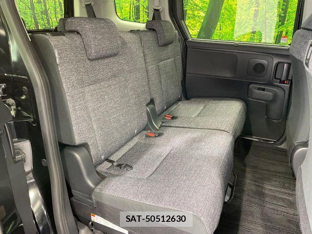 Toyota SIENTA 2023-10 7225101-9