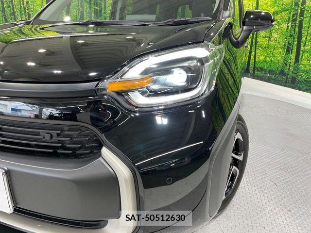 Toyota SIENTA 2023-10 7225101-12