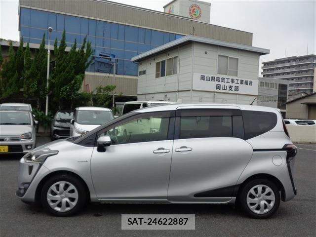 Toyota SIENTA 2017-06 7225057-10