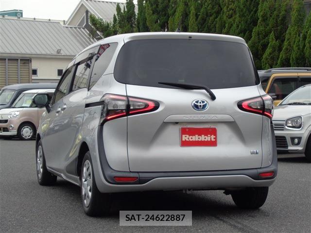 Toyota SIENTA 2017-06 7225057-1