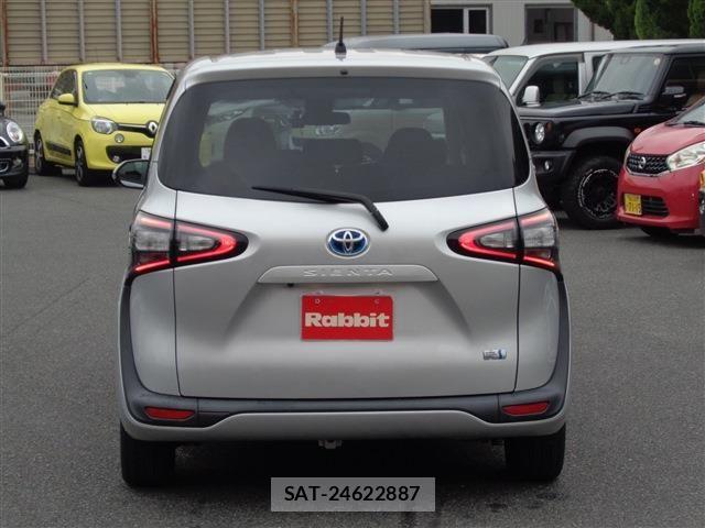 Toyota SIENTA 2017-06 7225057-7