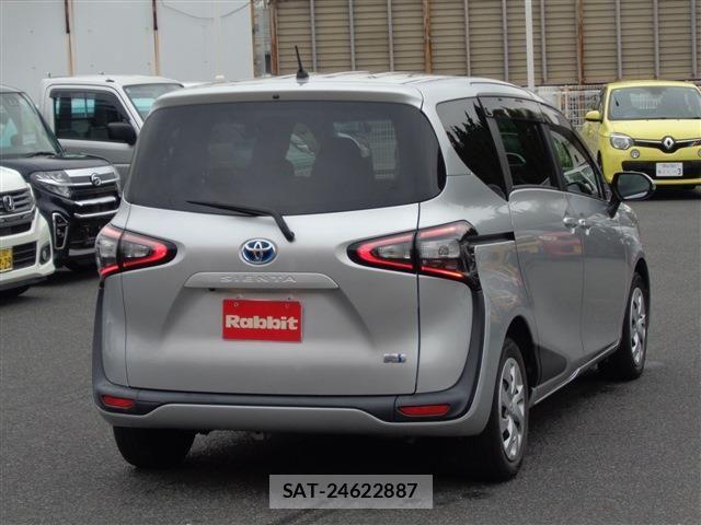 Toyota SIENTA 2017-06 7225057-8