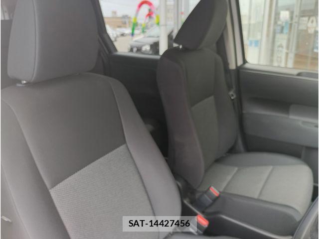 Toyota SIENTA 2023-11 7225110-11