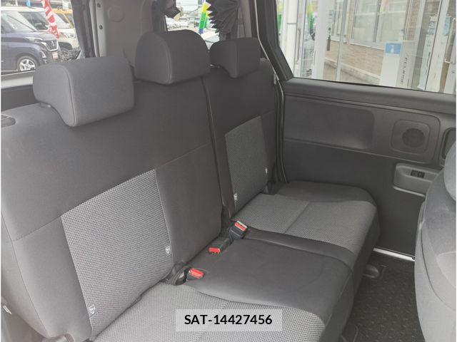 Toyota SIENTA 2023-11 7225110-12