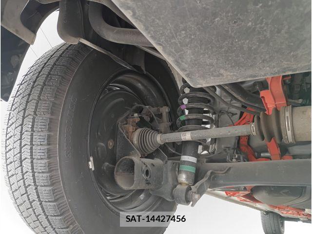 Toyota SIENTA 2023-11 7225110-17