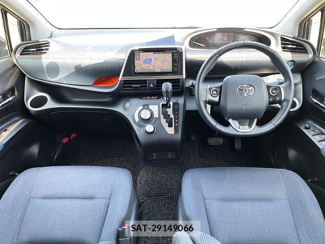 Toyota SIENTA 2016-03 7225040-1