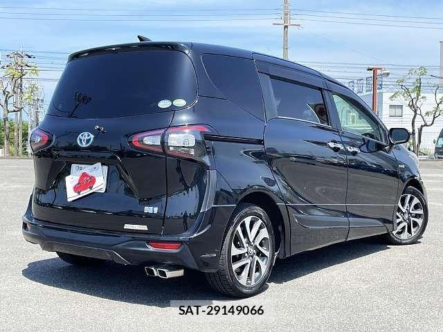 Toyota SIENTA 2016-03 7225040-2