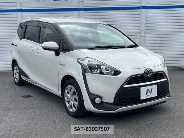 Toyota SIENTA 2016-03 7225048-16