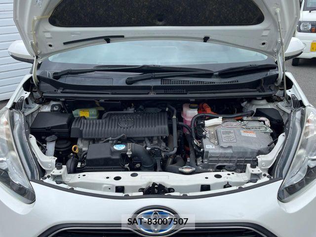 Toyota SIENTA 2016-03 7225048-18