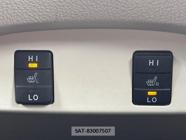 Toyota SIENTA 2016-03 7225048-6