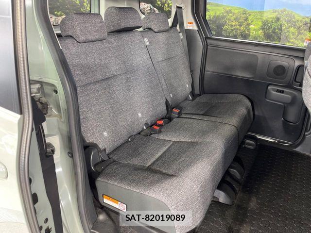 Toyota SIENTA 2023-06 7215755-8