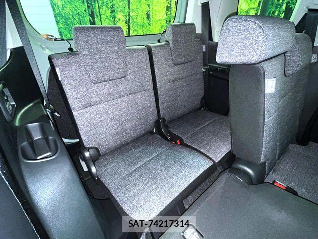 Toyota SIENTA 2023-06 7215761-9