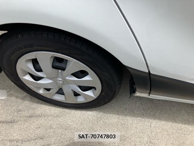 Toyota SIENTA 2016-06 7225054-4