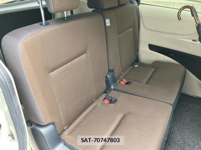 Toyota SIENTA 2016-06 7225054-7