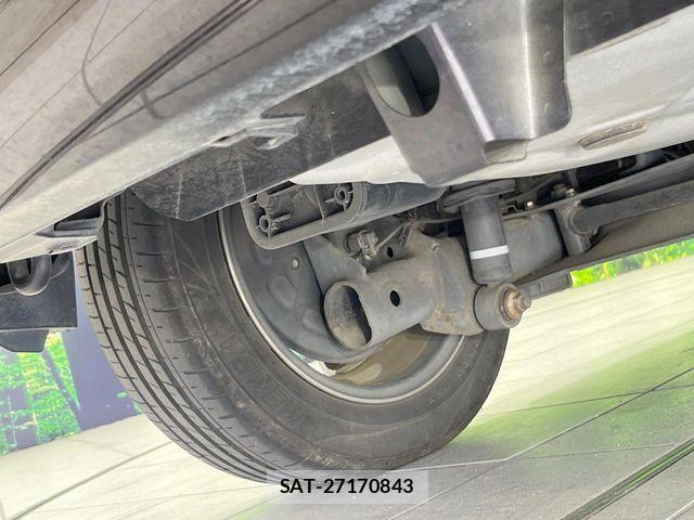 Toyota SIENTA 2018-03 7225071-19