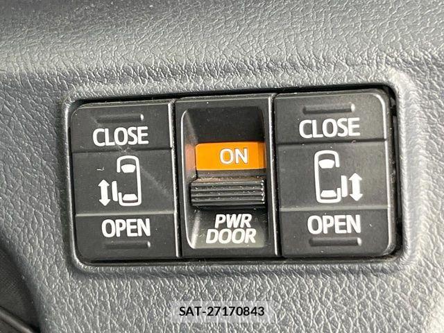 Toyota SIENTA 2018-03 7225071-5