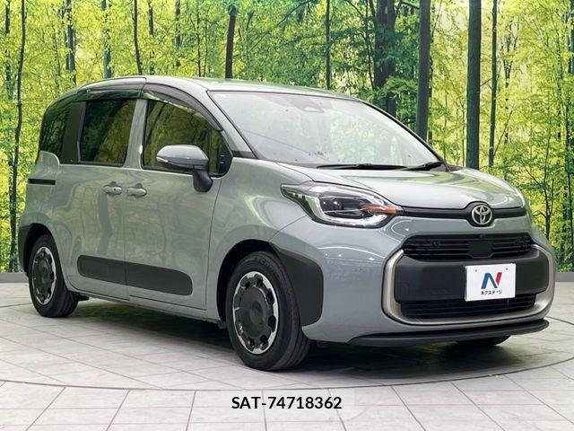 Toyota SIENTA 2023-11 7225106-16