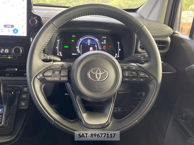 Toyota SIENTA 2023-05 7217767-11