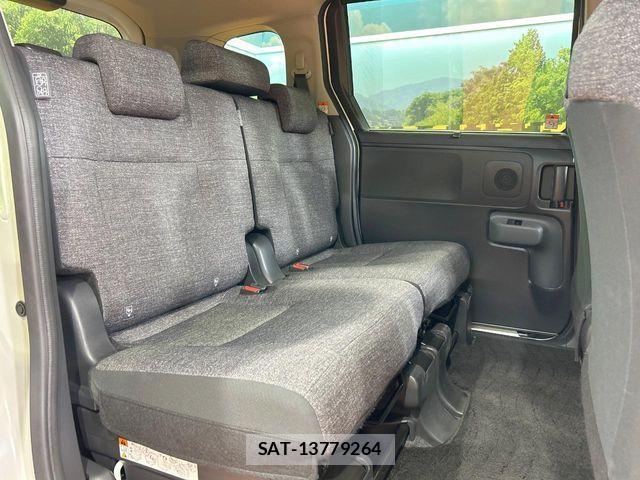 Toyota SIENTA 2024-05 7225118-9