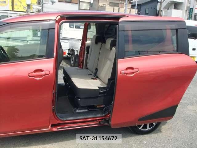Toyota SIENTA 2017-04 7225055-10