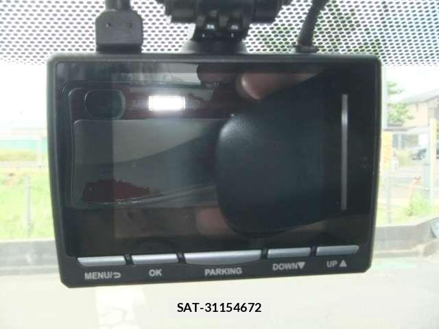 Toyota SIENTA 2017-04 7225055-13