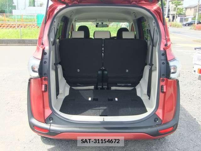 Toyota SIENTA 2017-04 7225055-17